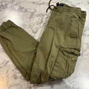 Men’s cargo joggers